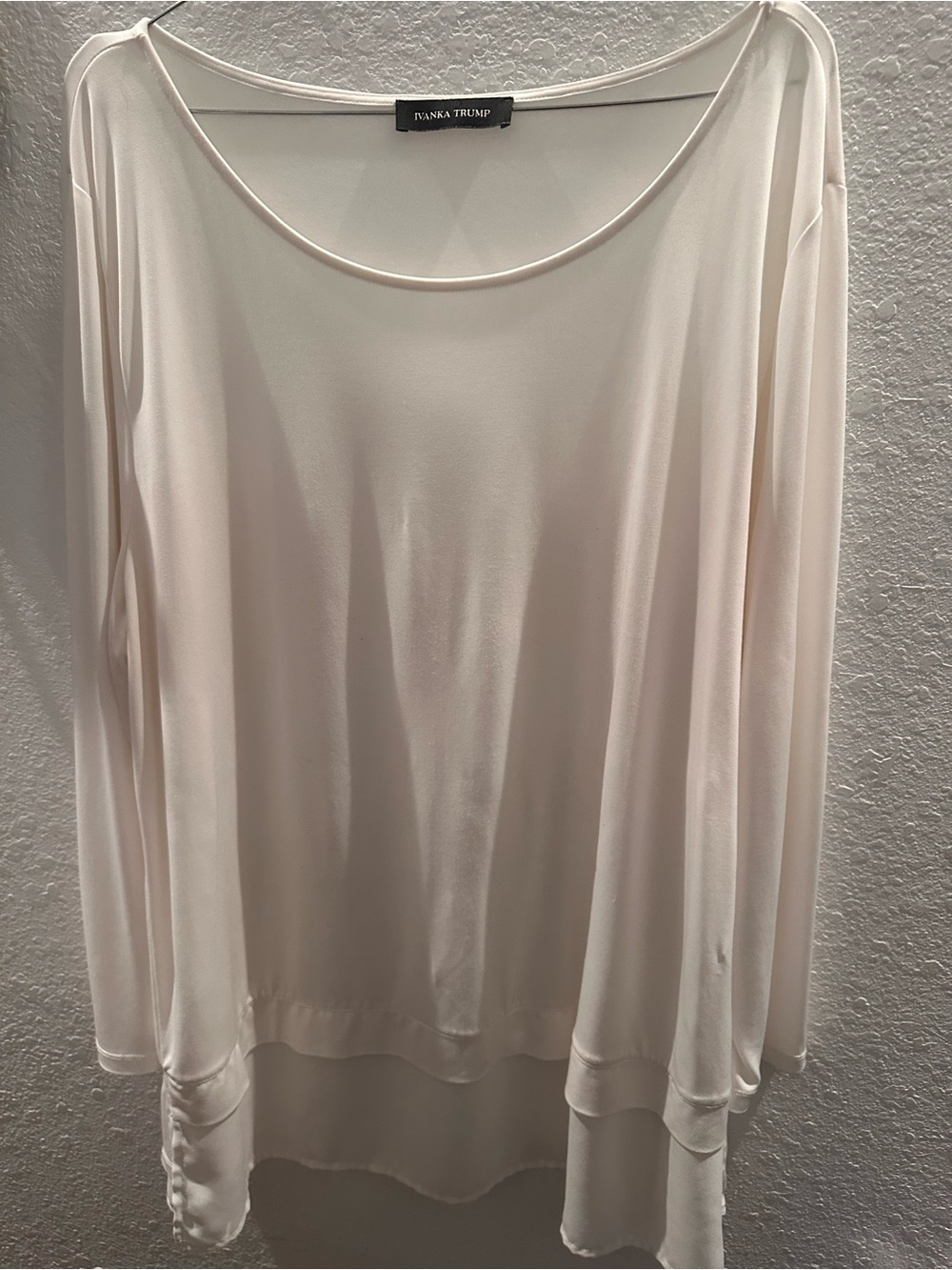 Ivanka Trump Cream Long-Sleeve Layered Hem Top